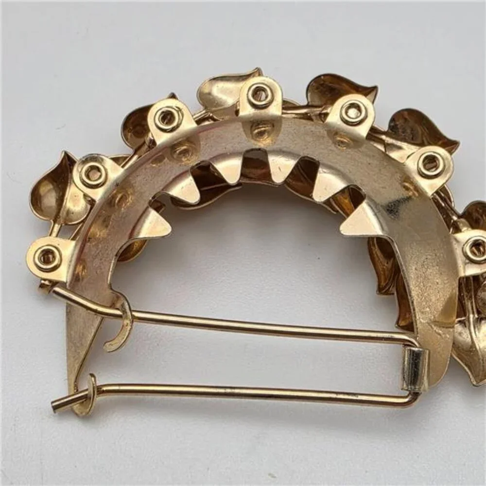 Vintage Gold Tone Half-Wreath Hair Clip Creeping Charlie Leaf Puff 2.25